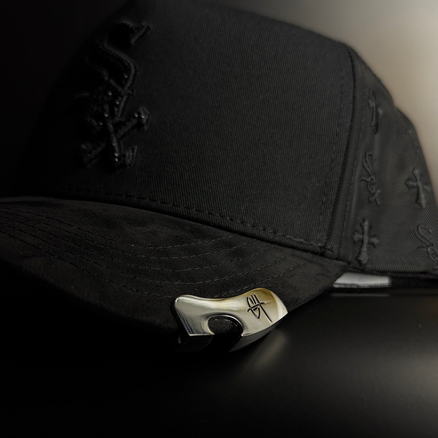 ‘Buzz Brim’ Bottle Opener